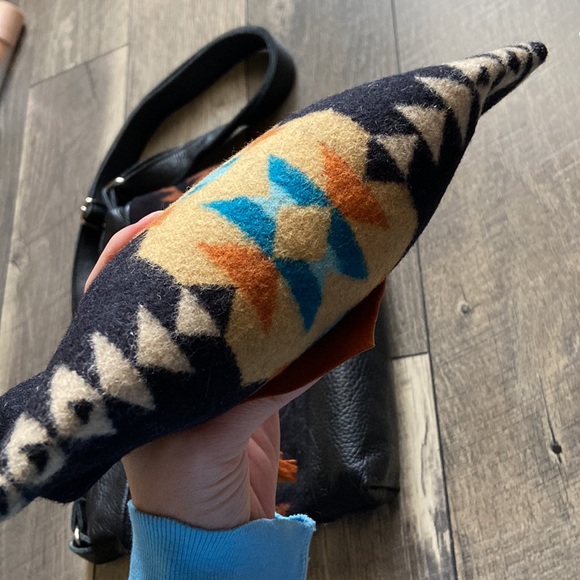 Pendleton Rancho Arroyo Print Southwest Crossbody Bag & Pouch - Picture 16 of 16